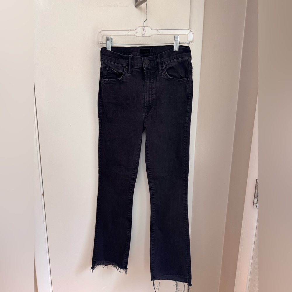 MOTHER Denim Insider Crop Step Fray Black Guilty as Sin Jeans Raw Hem Size 27 - Picture 2 of 8